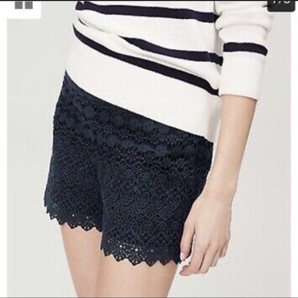 LOFT Riviera Crochet Tiered  Navy Lace Shorts• 0
